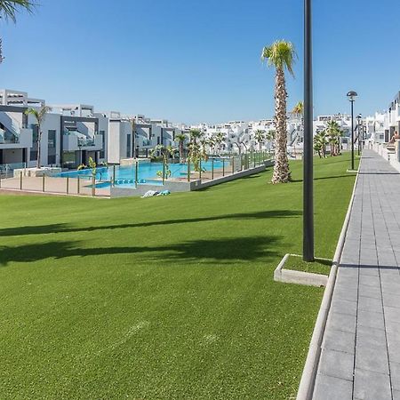Calle Bullas Topfloor Lejlighed Torrevieja Kültér fotó